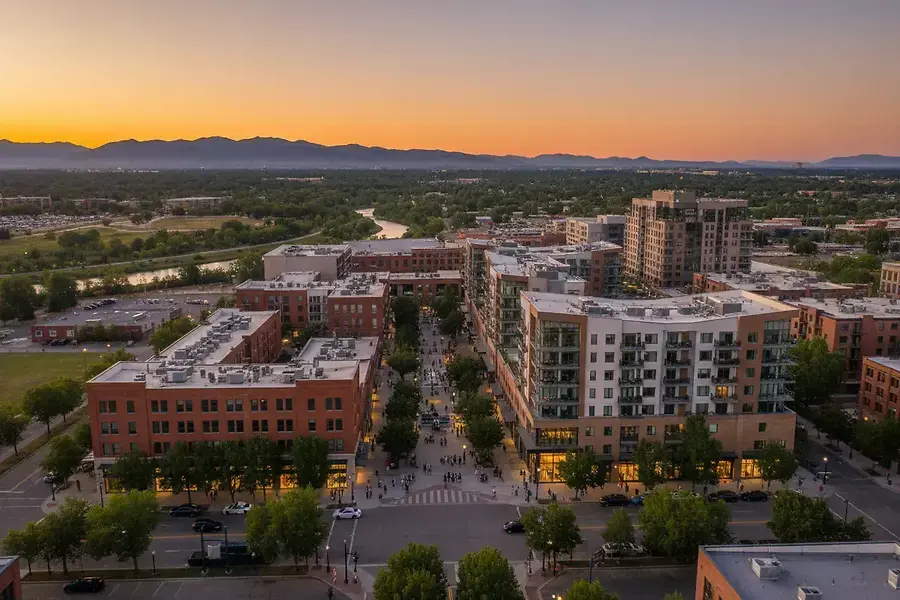 Mixed-Use Properties: Blending Commercial and Residential Real Estate