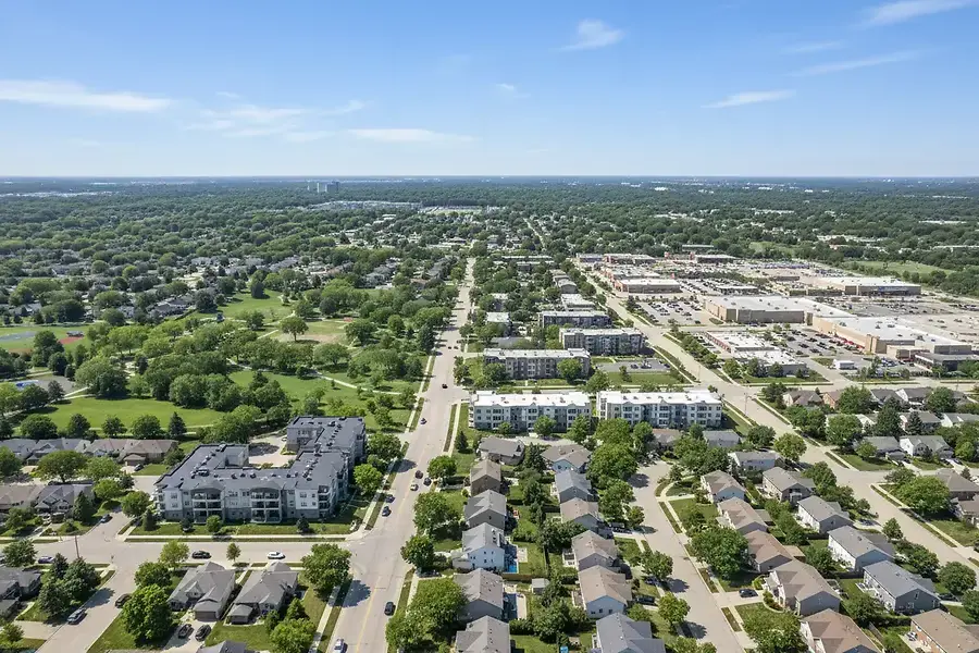 Tinley Park Real Estate: Residential, Commercial & Investment Options