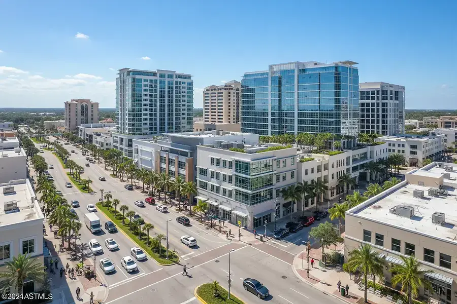 How Fort Myers Commercial Property Investments Generate Consistent Returns