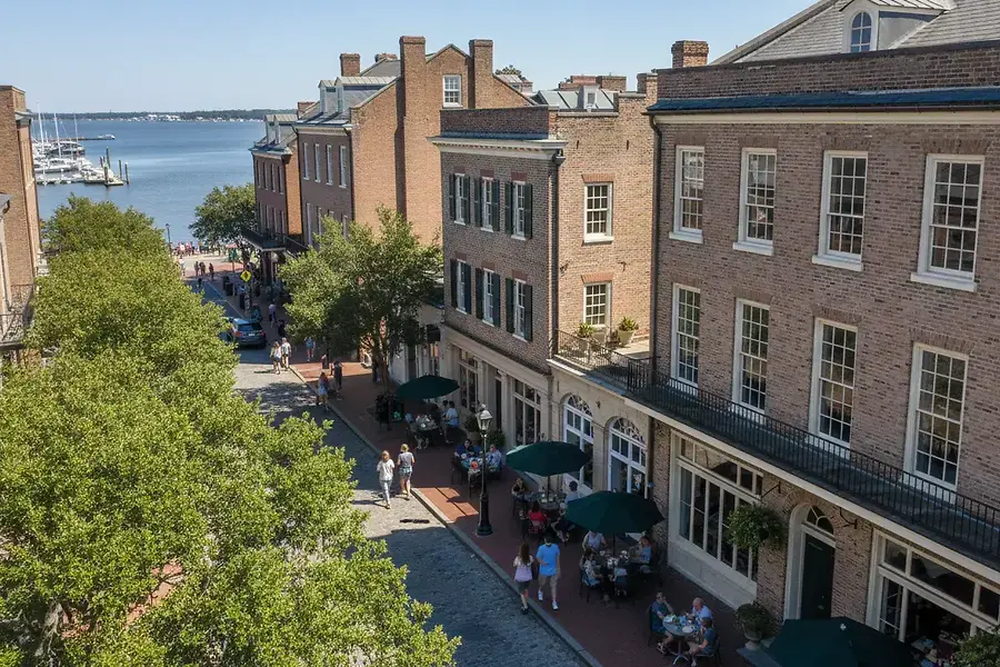 Mixed-Use Properties in Charleston: Blending Commerce and Residential Living