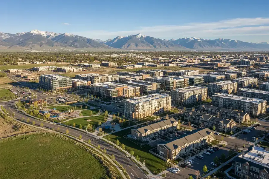 Navigating Draper's Dual Market: Residential and Commercial Real Estate Opportunities