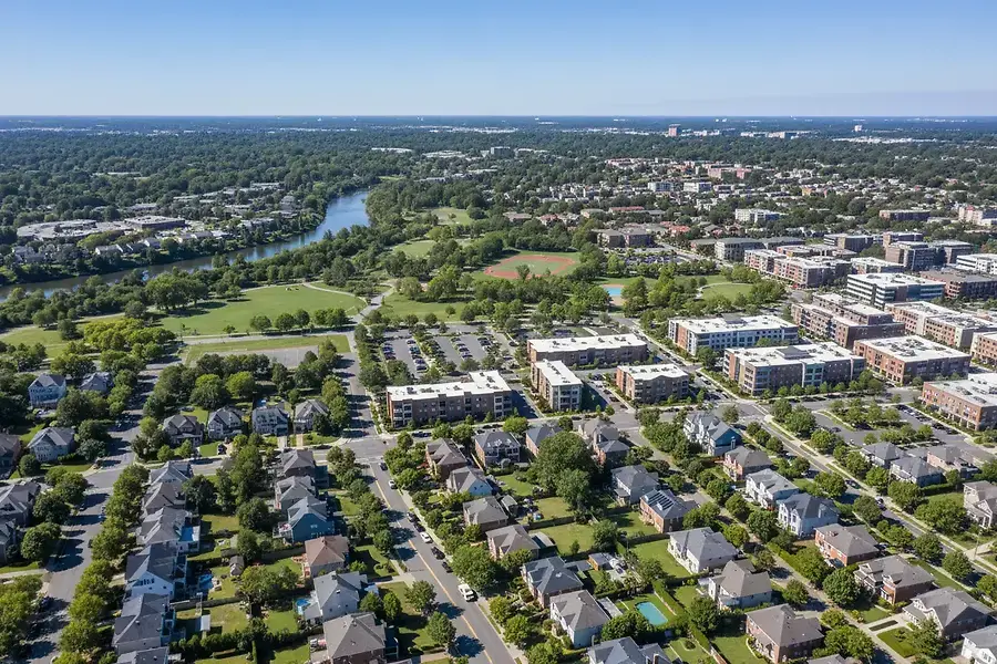 Your Complete Hartwell Real Estate Guide: Residential, Commercial & Mixed-Use Properties