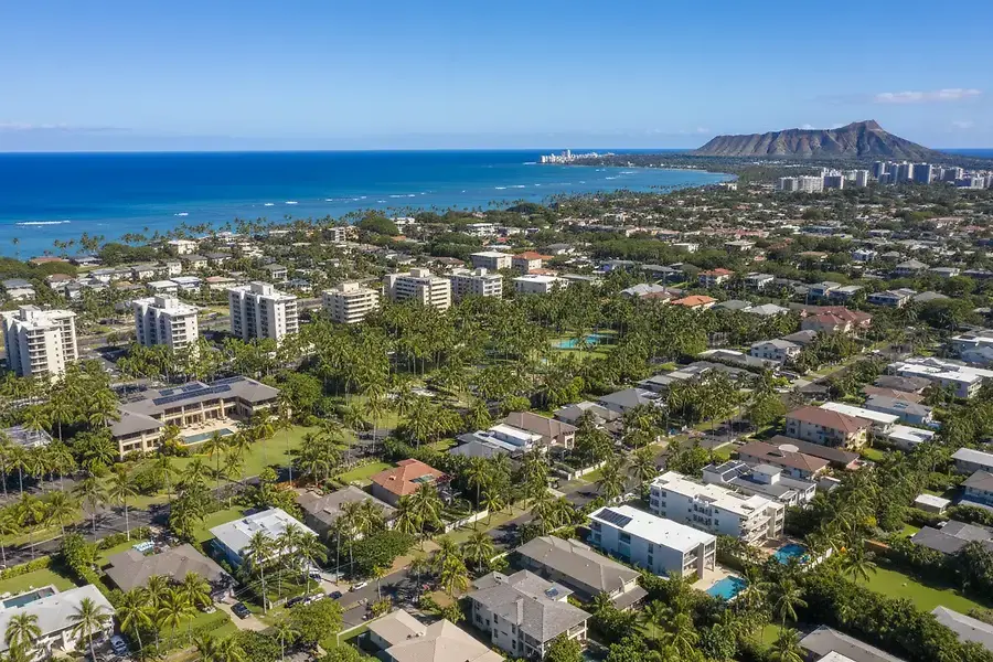 Honolulu Home Buying Guide: Neighborhoods, Prices & Market Tips