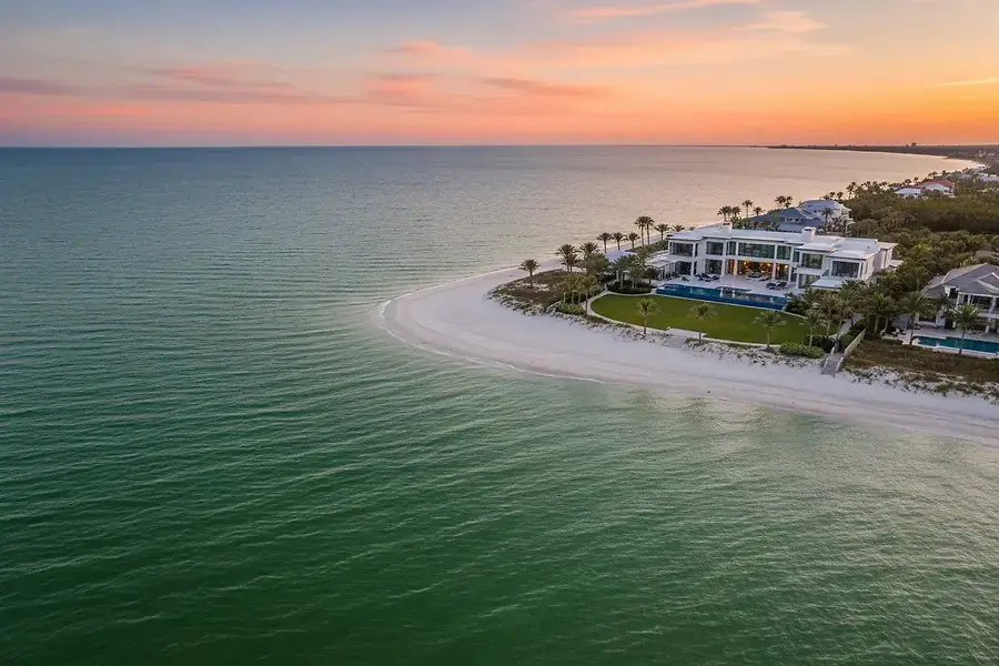 Waterfront Homes in the Florida Panhandle: Complete Buyer's Guide