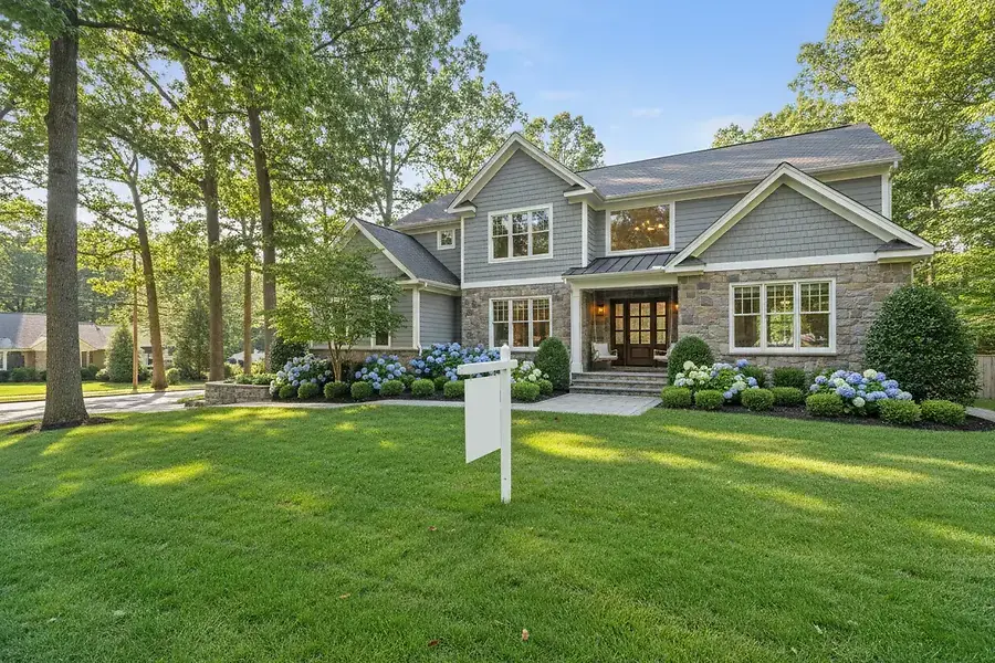 Selling Your Connecticut Home: Proven Strategies to Maximize Value