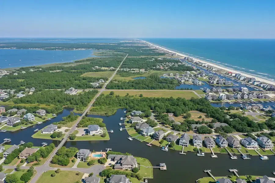 Investment Opportunities in Baldwin County's Growing Communities